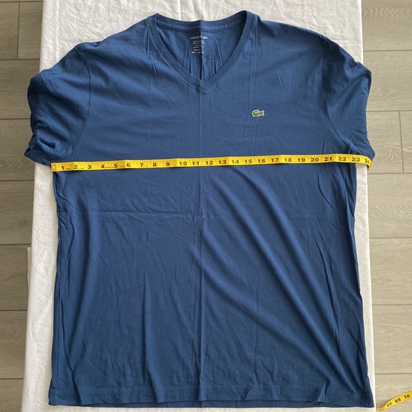 Lacoste Short Sleeved V-neck XXL (Size 7) - Picture 4 of 5
